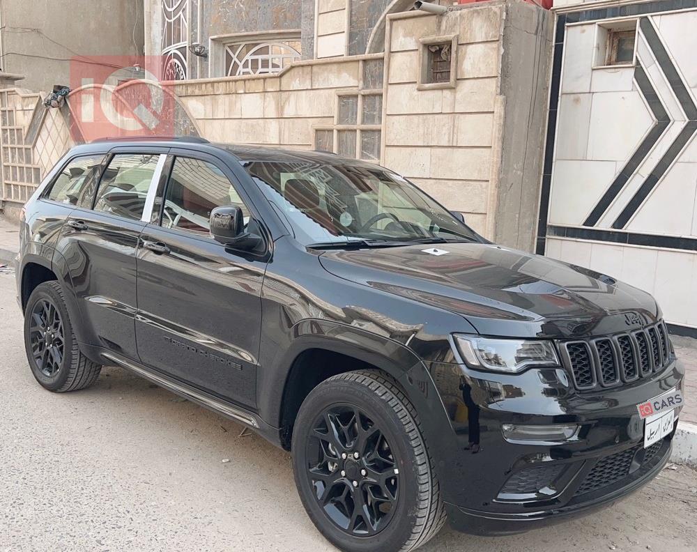 جیپ گراند شیرۆکی